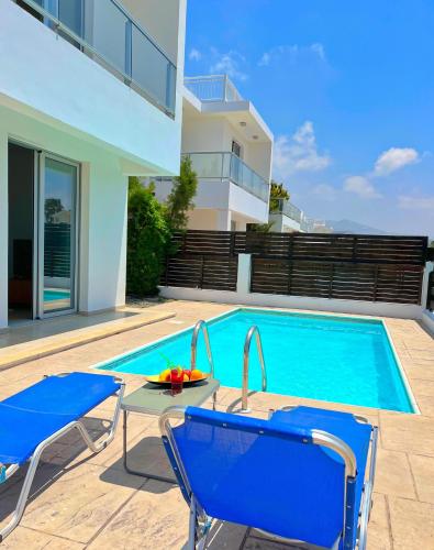3 Bedroom Coral Bay Beach Seaview Villa I Private Pool, Peyia