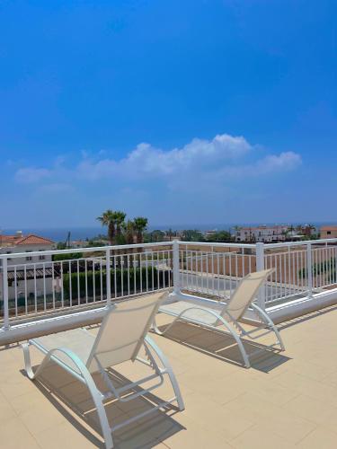 3 Bedroom Coral Bay Beach Seaview Villa I Private Pool, Peyia (Foto 7)