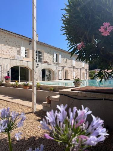 Domaine Amourella - Accommodation - Lambesc