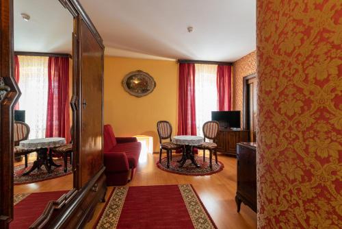 Heritage Hotel Pasike - image 7