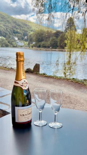 Pieds dans l'eau Private Wellness Bordure de Meuse