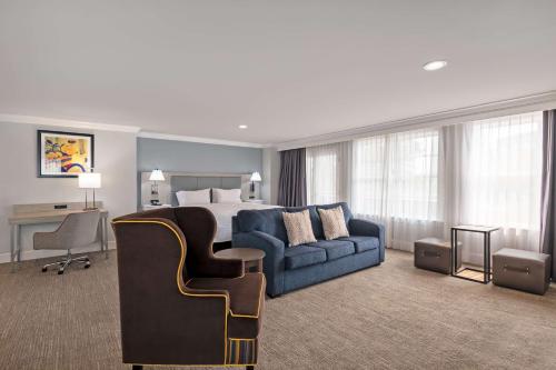 Hampton Inn & Suites Stamford