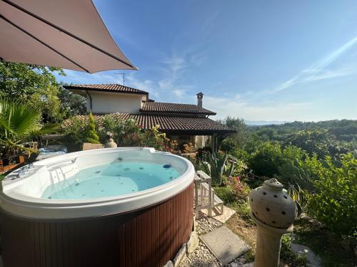 The QUEEN Soggiorno Breve a RICHIESTA OPZIONE Sauna Idromassaggio