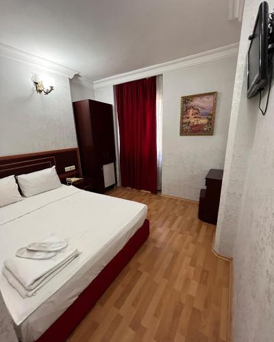Single Room image 3