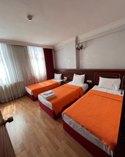 Triple Room image 4