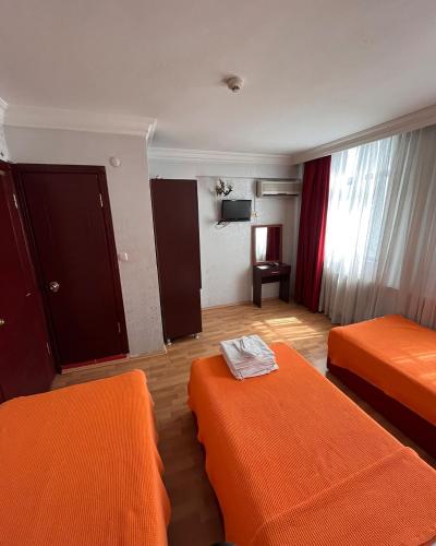 Triple Room image 5