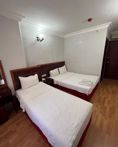 Double Room image 7