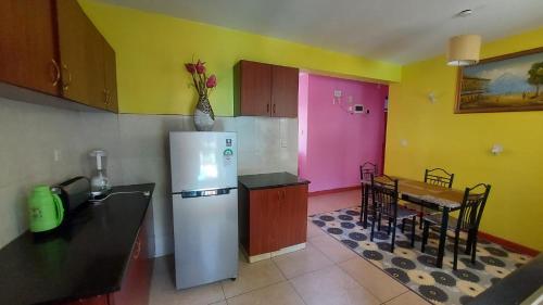 廚房, Lux Suites Green City Gardens Syokimau in 內羅比