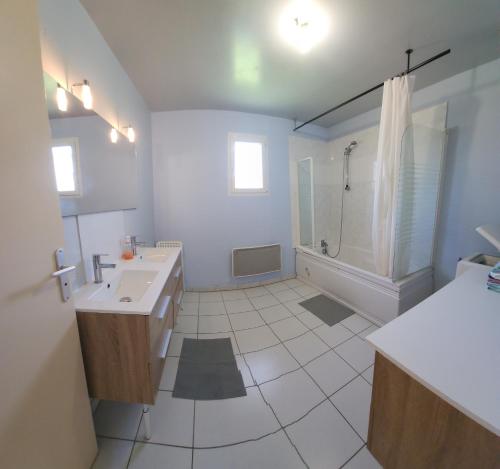 Fürdőszoba, Gîte de Pierre et Christine (Gite de Pierre et Christine) in Revigny-sur-Ornain