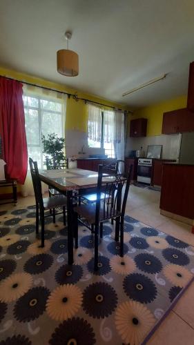 廚房, Lux Suites Green City Gardens Syokimau in 內羅比