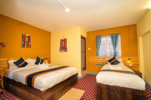 room detail thumbnail 1