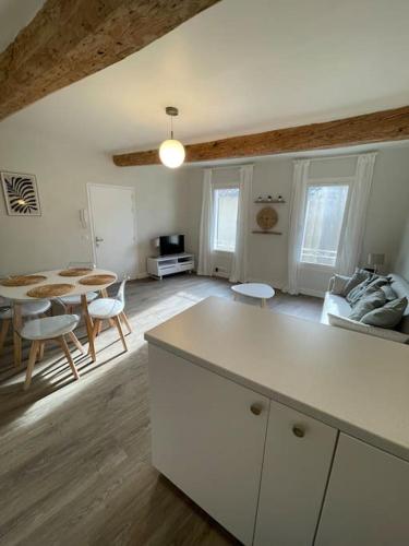 Appartement cosy, refait à neuf