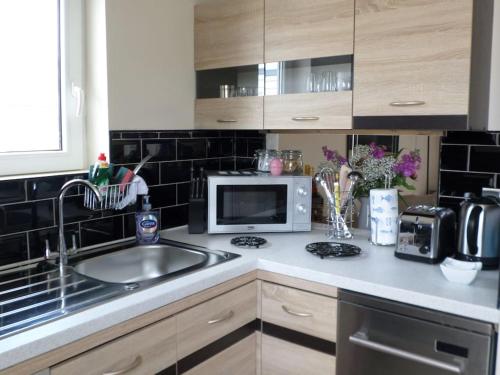 One bedroom bungalow with private garden at Parkland, near Kingsbridge in Churchstow