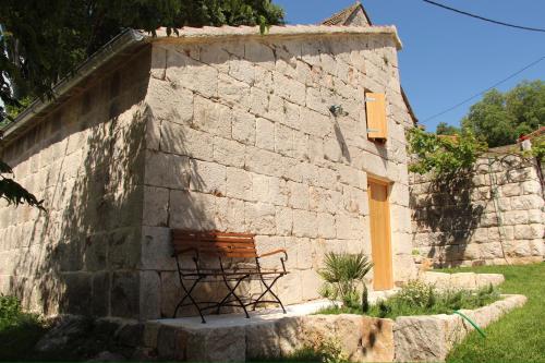 Casa Petra, village stone house