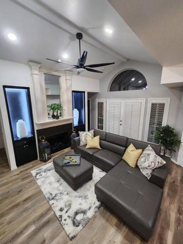 Remodeled Gem-Luxurious Paradise in Plano, USA