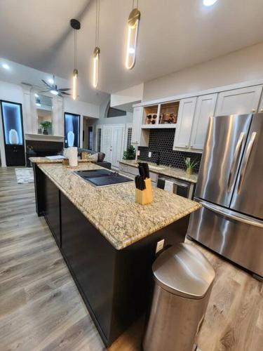Remodeled Gem-Luxurious Paradise in Plano, USA