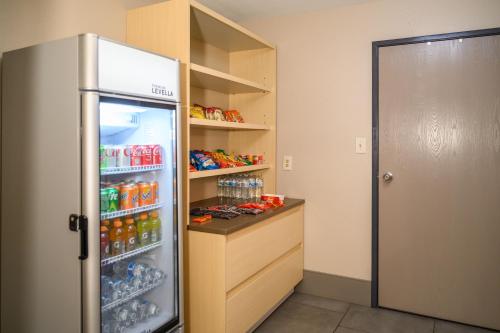 Country Inn & Suites by Radisson Greenfield IN - image 31