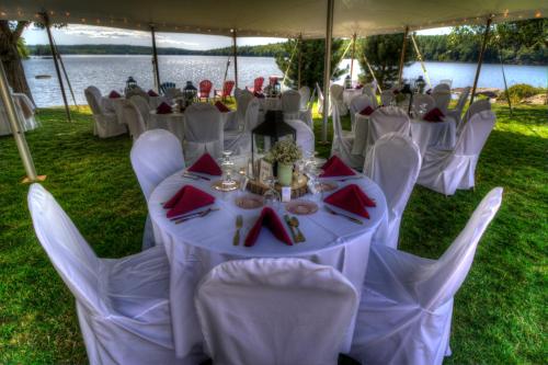 Alamoosook Lakeside Inn Orland in 歐洛諾