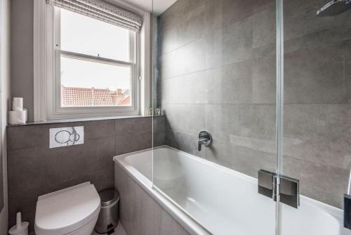 Two-Bedroom House image 10