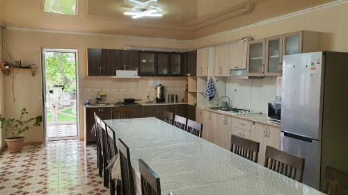 virtuve, Hostel Nice in Karakol