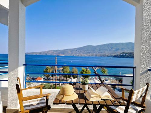 Vaade, Christine Studios in Poros