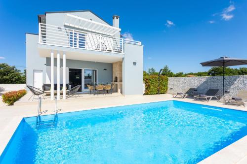 Villa Ovis - Accommodation - Peresiji