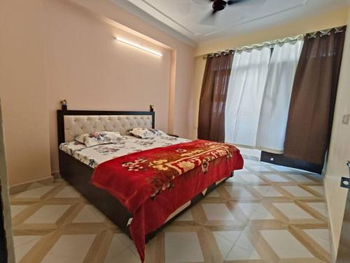 2BHk private flat (TF), Nr Airport, 2 double Beds