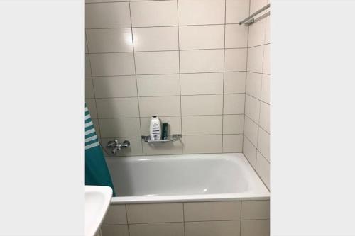  Quiet room near the city 24 Lancy in Genf