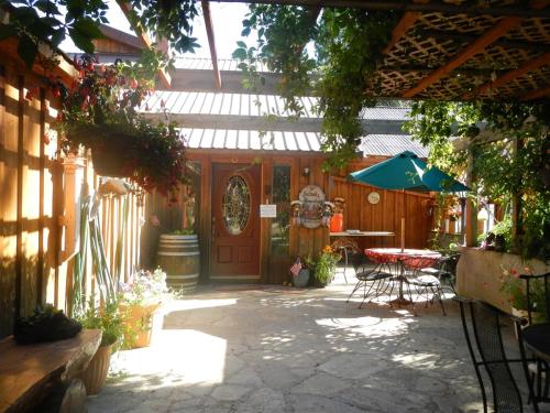 Whitebird Summit BNB in Vaitbirda (ID)