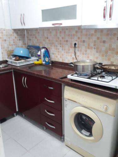 SARIMSAKLI PLAJINA 0 METRE DENİZ MANZARALI LÜX DAİRE