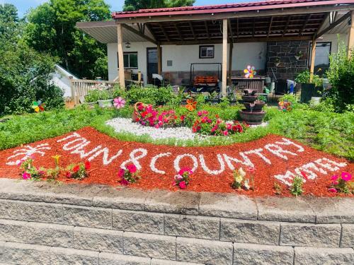 Town & Country Motel - Hotel - Parry Sound