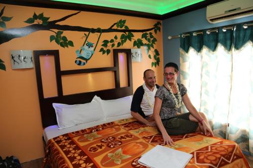 Beach Paradise Day Cruise Houseboat In India