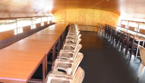Beach Paradise Day Cruise Houseboat In India