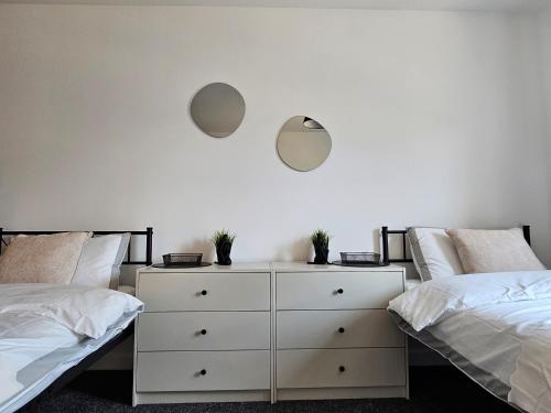 Spacious Two Bedroom Apartment with 2 En-suite Bathrooms