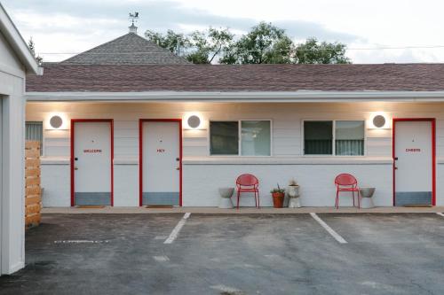 ทัศนียภาพภายนอกโรงแรม, เมซา เวอร์เด โมเต็ล (Mesa Verde Motel) in แมนคอส (โคโลราโด)