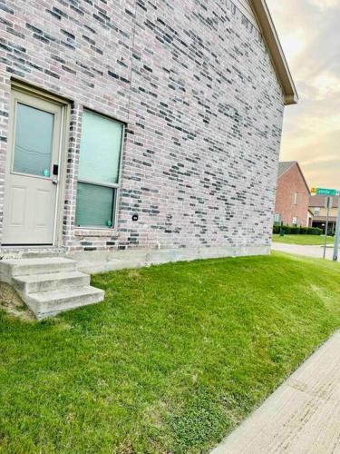 Townhouse near AT&T stadium, Six Flags & Epic Waterpark in Grand Prairie, USA