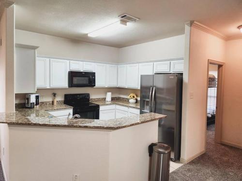 Townhouse near AT&T stadium, Six Flags & Epic Waterpark in Grand Prairie, USA