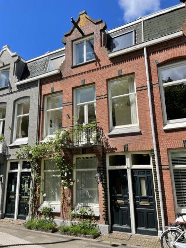 Canal View Stay Amsterdam, Амстердам (фото 4)