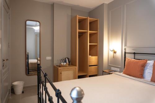 1 queen bed