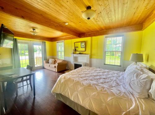 Alma Shore Lane Suites & Cottages in อัลม่า