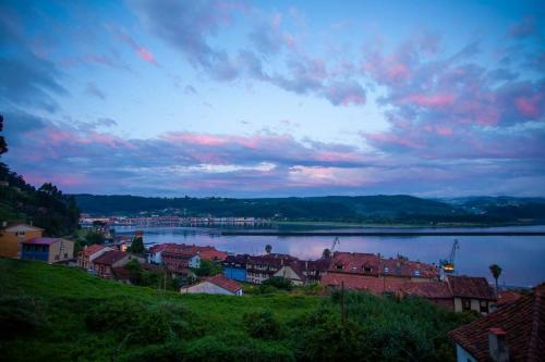 Sea Breeze and beautiful views! - Apartment - Muros de Nalón