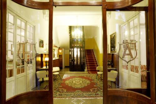 hotel photo
