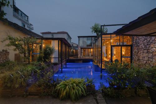 ทัศนียภาพ, 张家界天门山伴田居民宿 near สนามบินจางเจียเจี้ย