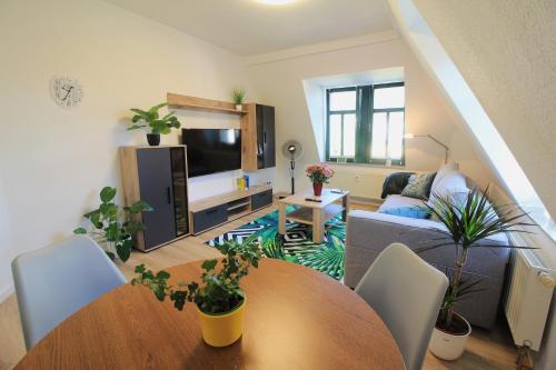 LORI Ferienwohnung Monteurszimmer WLAN TV Dresden