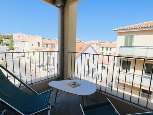 Appartement Calvi, 3 pièces, 4 personnes - FR-1-63-337 - Location saisonnière - Calvi