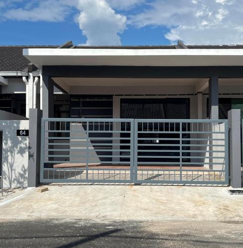 Exterior view, Homestay Anggun in Kuala Krai