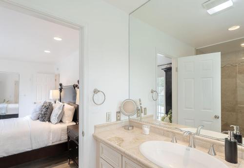 3896 Gather and Rest home