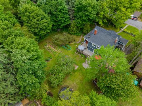 Beautiful Cottage Country Home