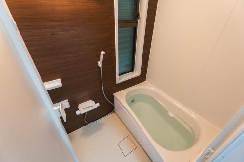 Bathroom, YOICHI inn HAKONE in Mount Yogai