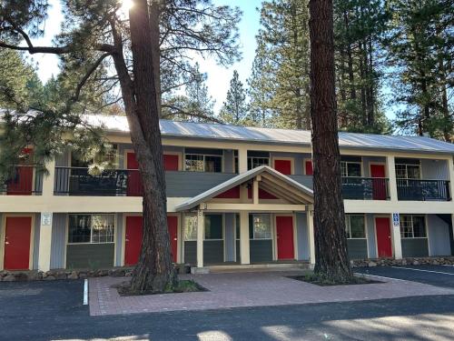 B&B Klamath Falls - Crater Lake Gateway - Hwy 140 - Bed and Breakfast Klamath Falls